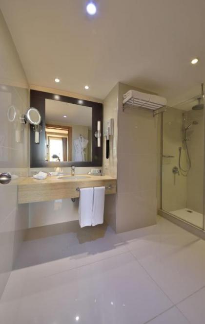 Mövenpick Hotel Istanbul Bosphorus - image 15