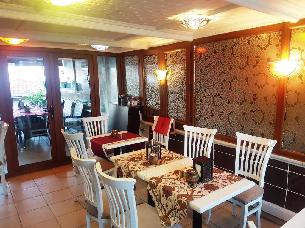 Oceans 7 Hotel - image 3