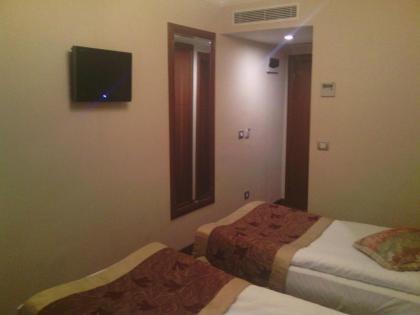 Hotel Linda - image 4