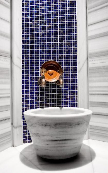 Opera Hotel - image 2