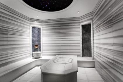 Opera Hotel - image 3