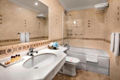 Hotel Sari Konak - image 5