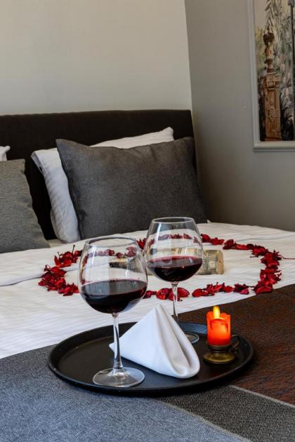 APOLLO HOTEL & APARTMENtS - image 28