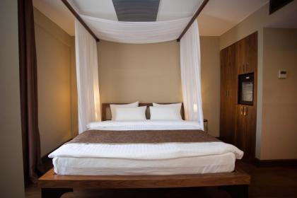 Juliet Rooms & Kitchen - image 23