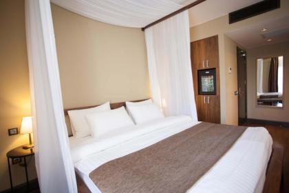 Juliet Rooms & Kitchen - image 24