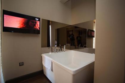 Juliet Rooms & Kitchen - image 27