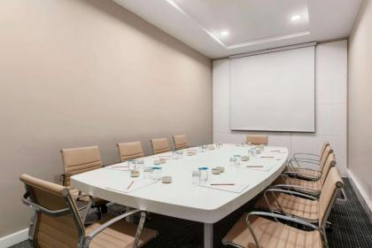 Ramada Encore Istanbul Kartal - image 20