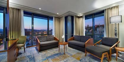 DoubleTree by Hilton Istanbul - Piyalepasa - image 15