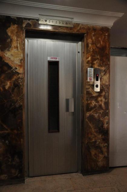 Biter Hotel - image 26