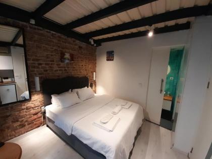 Taxim No 18 BOUTİQUE - image 30