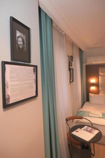 Isle Hotel - image 21