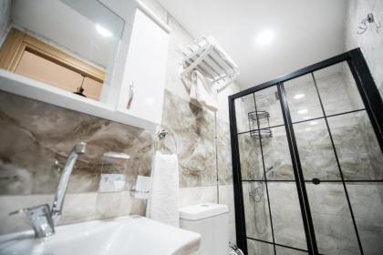 Galapera Apartments - image 21