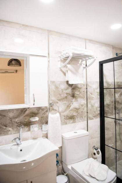 Galapera Apartments - image 22