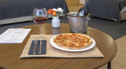 Merlin Hotel - image 28