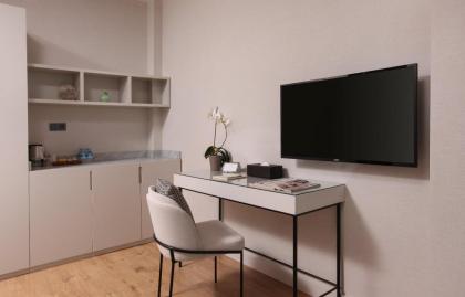 The Pearl Suites - image 25