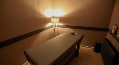 Class Suit Hotel - image 23