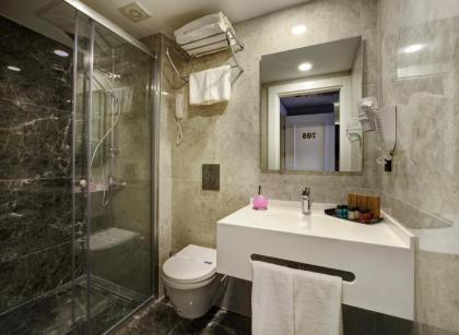 Dora Pera Hotel - image 25