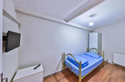 Gökçe Pansiyon - Only men - image 24