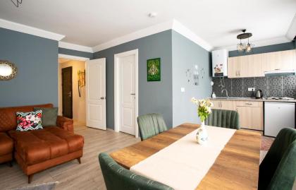 Sirena's Suites - image 20