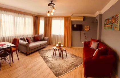 Sirena's Suites - image 7