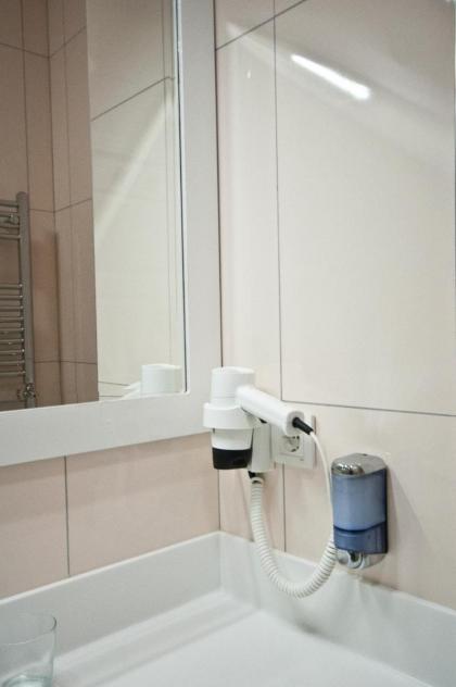 COZY Suites - image 23