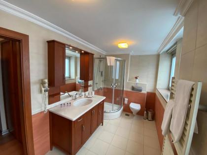 TRİADA HOTEL GAYRETTEPE - image 28