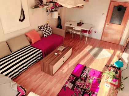 Lovely 2-bedroom condo in the best area! - image 25