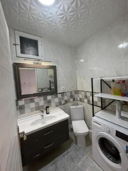 The New Cozy Apartment Atakoy - image 7