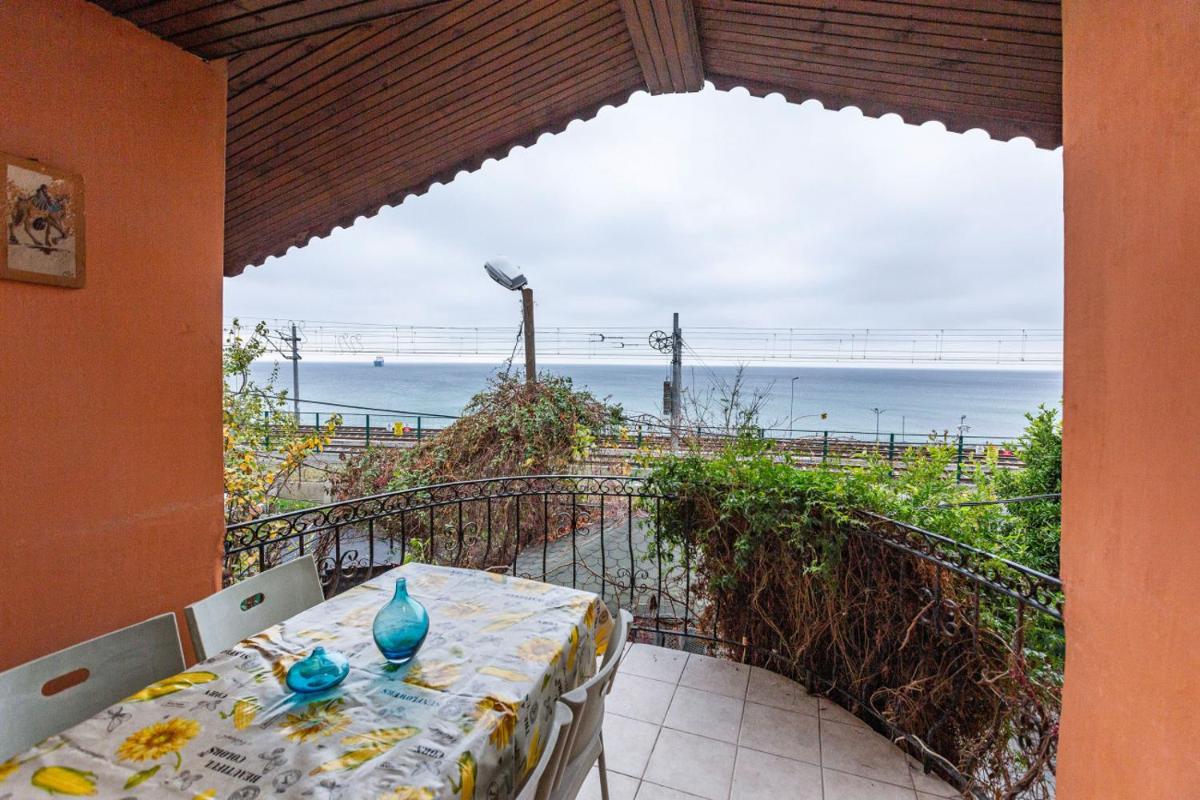 Amazing House with Sea View in Bakirkoy - main image