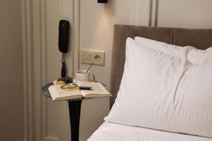 Gatto Residence - image 24