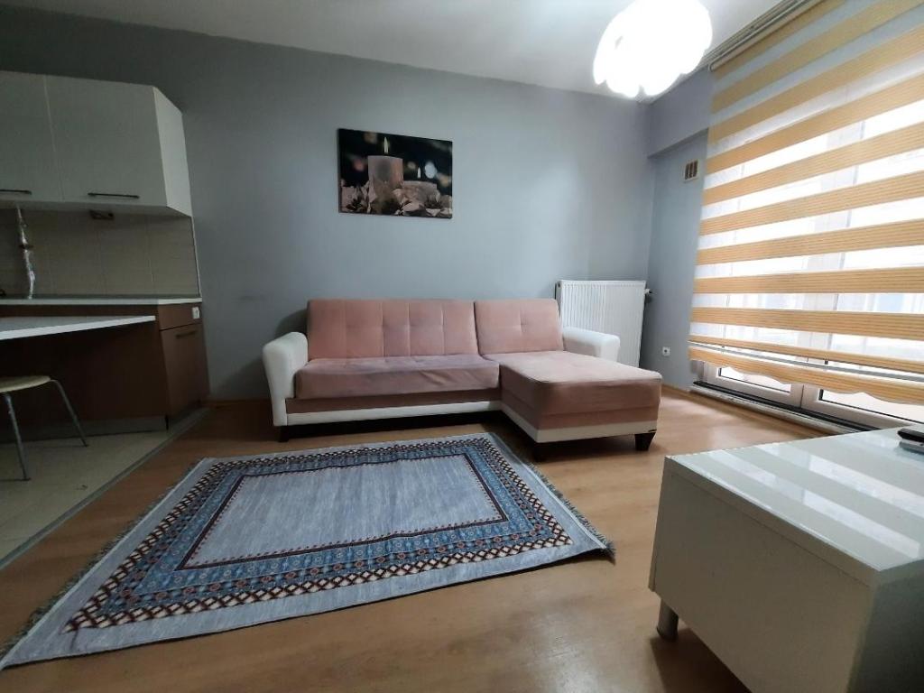 Site ici Guvenlikli Havuzlu Sosyal Tesisli - main image