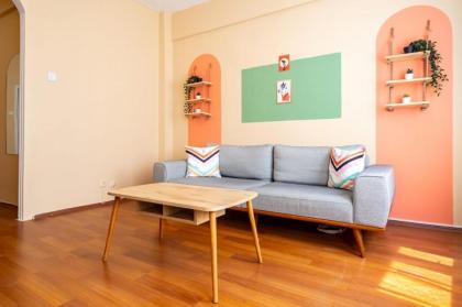 Excellent Flat with Balcony near Kabatas Ferry - image 10