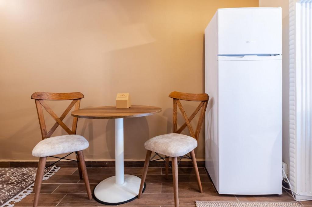 Lovely Flat 6 min to Taksim Square in Beyoglu - image 6