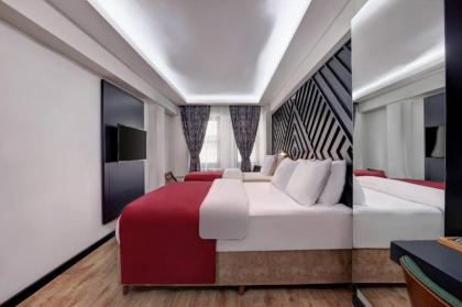 Room in Guest room - Luxury Triple Room in Istanbul - image 13