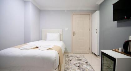 Istanbul Palace Hotel - image 27