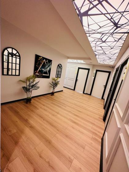 Skymoon Airport Hotel - image 21