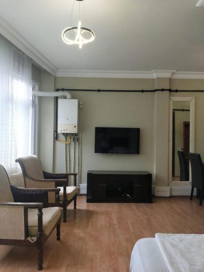 İn The Heart Of Taksim - image 24