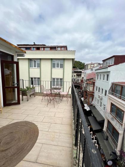 Gaia Art Hostel Hotel - image 25