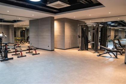 Modern Apt With City Views - Central Location - image 24