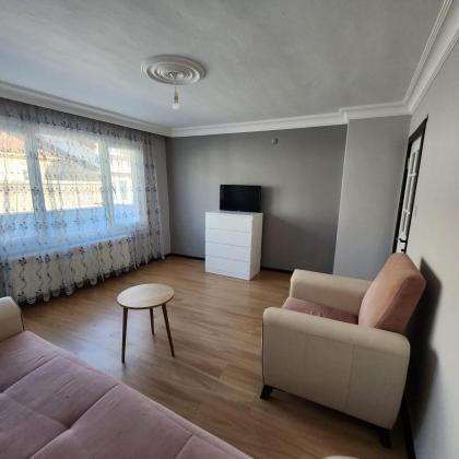 Full Renovated 3 Room Flat in Kadikoy - image 5