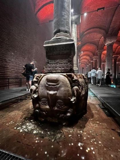 JOE BLACK APART - image 25