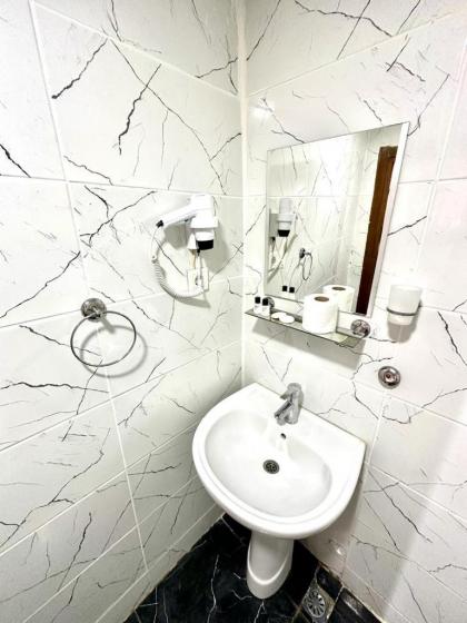 HOTEL RAYDON - image 23