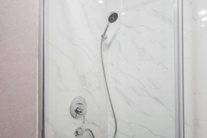 Cozy 2br Modern Comfort Meets Elegance - image 22