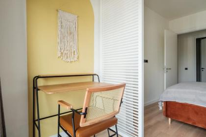 Cozy 2br Modern Comfort Meets Elegance - image 27