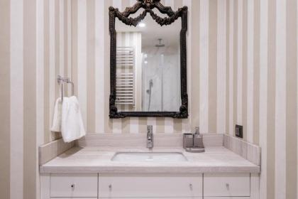 Cozy 2br Modern Comfort Meets Elegance - image 29