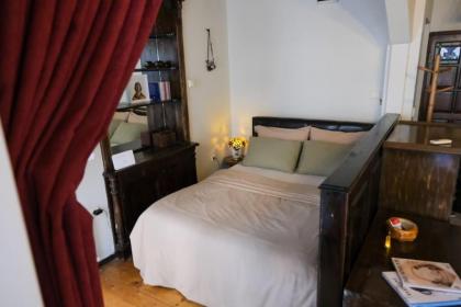 Old stylish vintage apt in Pera - image 23