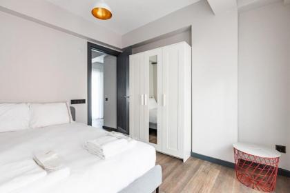 Duplex Penthouse wparking 3BD2Bath Views! #340 - image 21